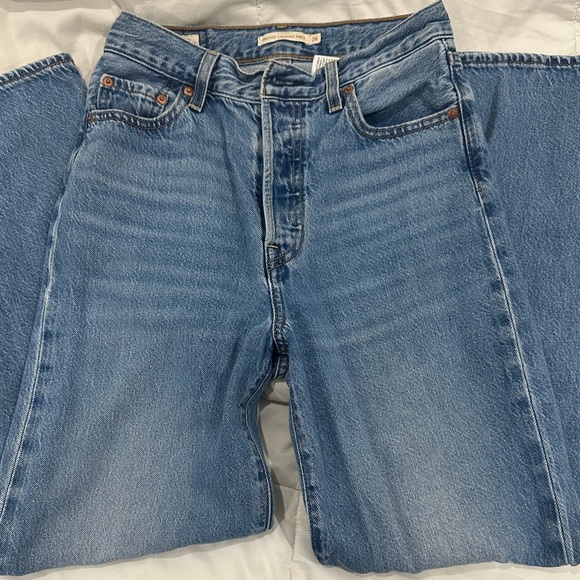 High waisted Levi’s - Picture 1 of 5